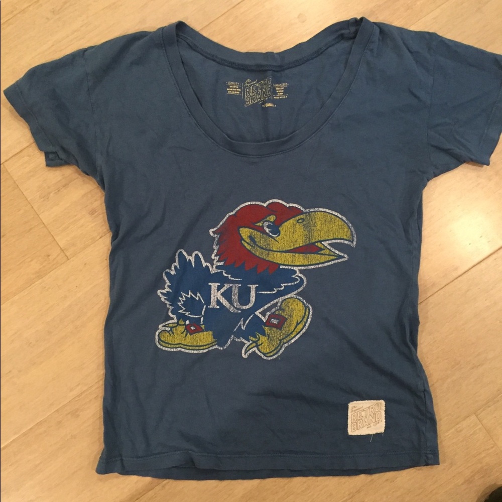 🌻 University of Kansas throwback t-shirt